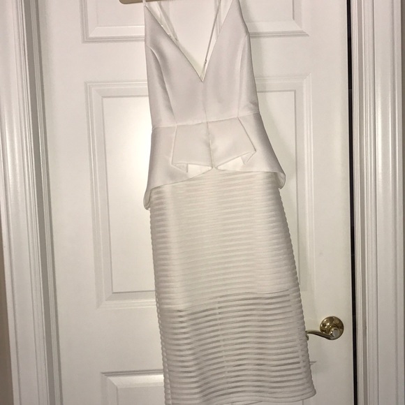 Dress - Picture 4 of 6
